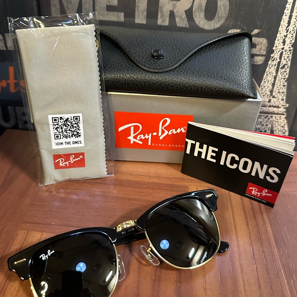 RayBan 3016 Clubmaster W0365A Black/Grey lenses 51mm